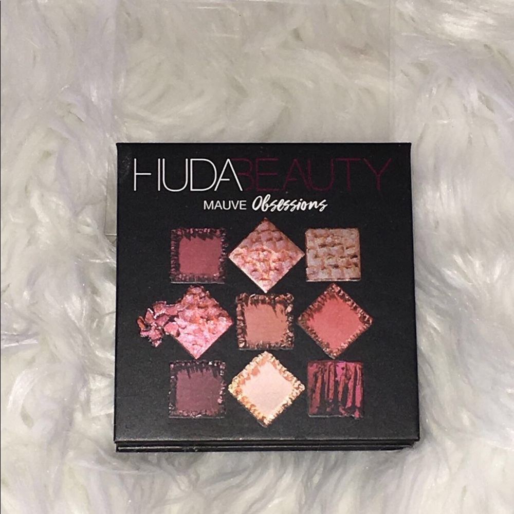 Huda Mauve Obsessions